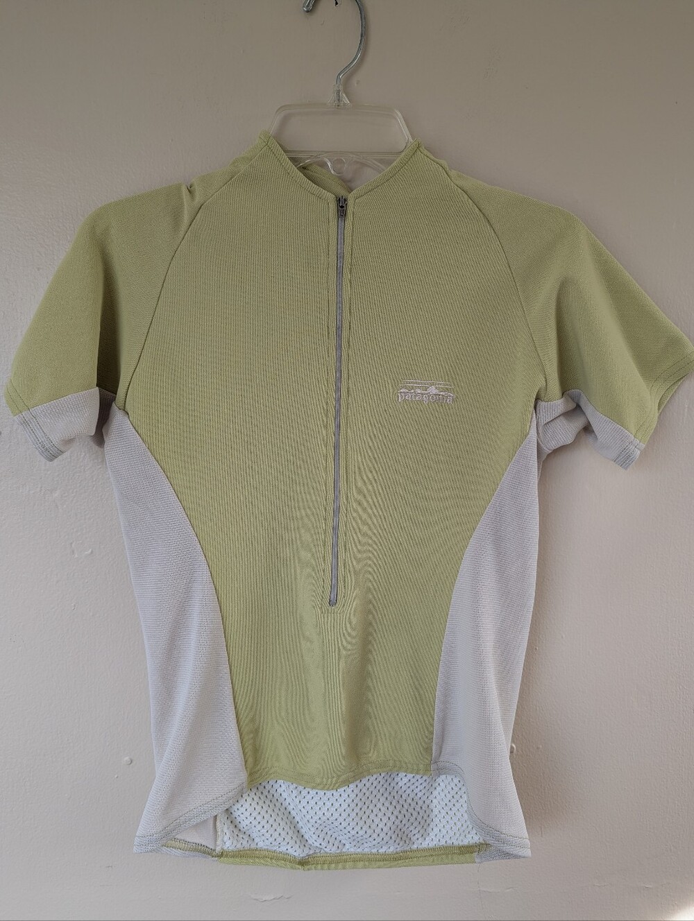 Patagonia Short Sleeve Zip Cycling Jersey in Light Green and White